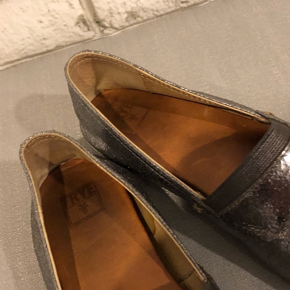 FRYE Metallic Silver Pewter Leather Slip on Flats - Picture 2 of 8